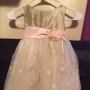 Little girls dress